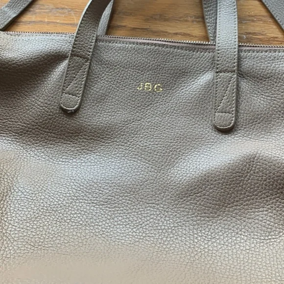 Cuyana Leather Crossbody Bag/Tote - Picture 4 of 12